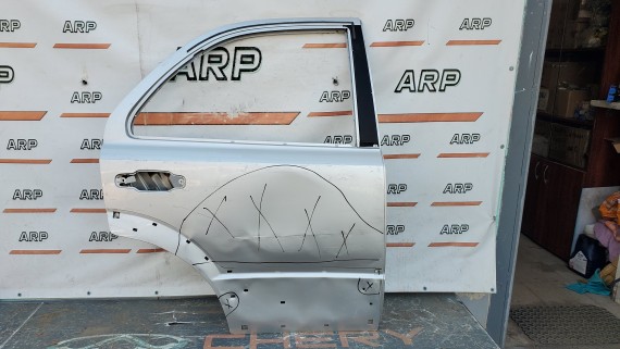 Дверь задняя правая Kia Sorento 1 2002-2011