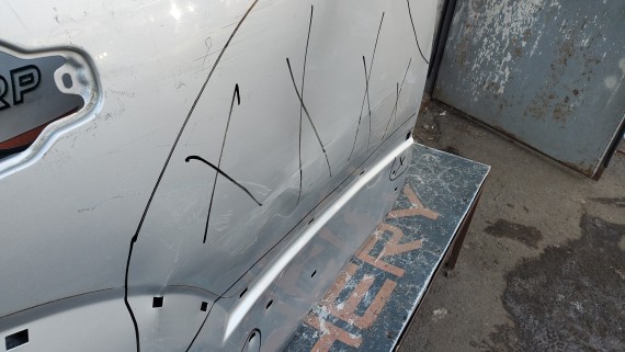 Дверь задняя правая Kia Sorento 1 2002-2011