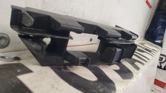 Крепление заднего бампера левое BMW 7 E65, E66 2001-2008