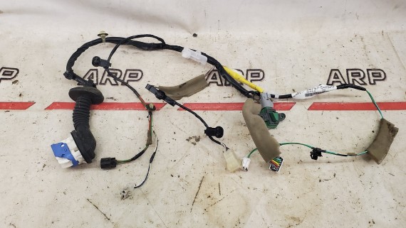 Проводка двери передняя правая Suzuki Vitara 4 2015-2019