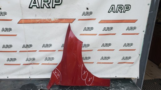 Крыло переднее правое Renault Megane 3 2008-2016