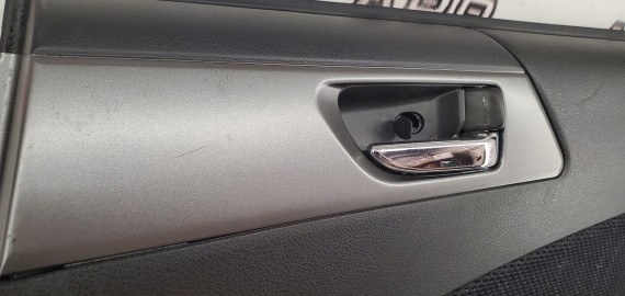 Обшивка двери задняя правая Subaru Forester S12 2008-2012