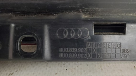 Накладка двери задней правой Audi Q3 8U 2012-2018