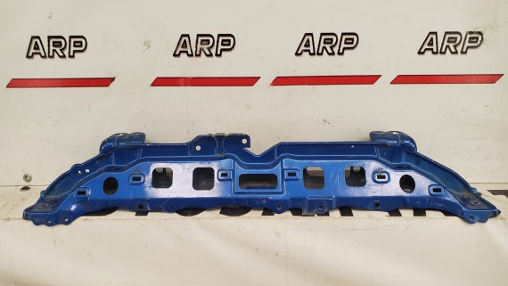 Передняя панель верхняя часть Toyota Yaris 2 2005-2012