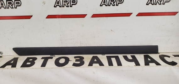 Молдинг передней левой двери Opel Combo C 2001-2011