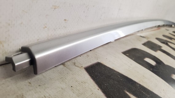 Молдинг переднего бампера Range Rover 4 L405 2012-2022