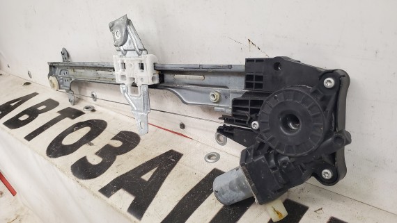 Стеклоподъемник передний левый Suzuki Grand Vitara 2 2005-2015