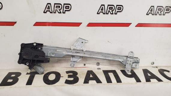 Стеклоподъемник передний левый Suzuki Grand Vitara 2 2005-2015