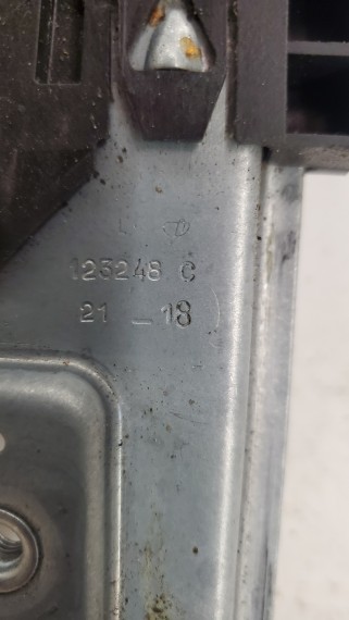 Стеклоподъемник передний левый Suzuki Grand Vitara 2 2005-2015