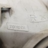 Фара правая Toyota Hiace H200 Quantum 2004-2010