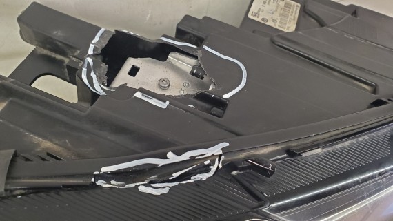 Фара правая Volkswagen Polo 6 2020-2023