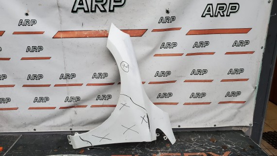 Крыло переднее левое Volvo V40 2 2012-2019, Volvo V40 Cross Country 2012-2019