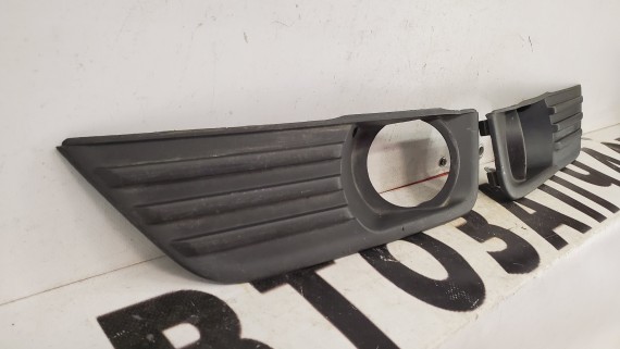Решетка в бампер левая правая Ford Focus 2 2005-2008