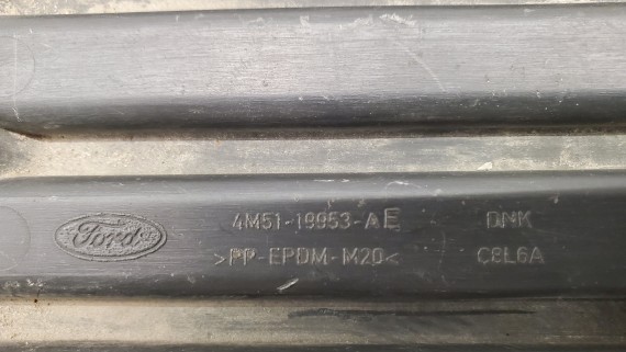 Решетка в бампер левая правая Ford Focus 2 2005-2008