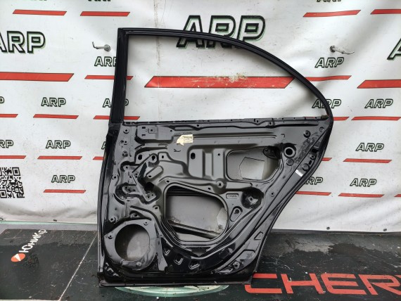 Дверь задняя правая Toyota Avensis 2 t250 седан 2003-2009