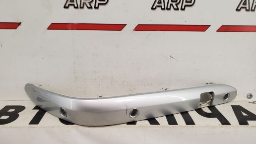 Молдинг переднего бампера Mercedes-Benz C-Class W203 2000-2007