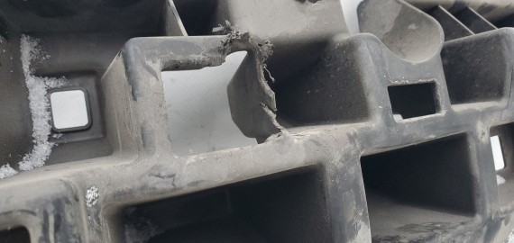 Наполнитель переднего бампера Hyundai Solaris 1 2010-2014