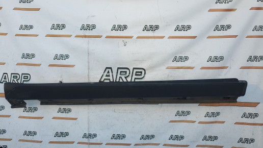 Накладка порога правая Mercedes-Benz M-Class W164 2005-2011