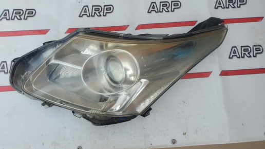 Фара левая Toyota Avensis 3 T270 2009-2011