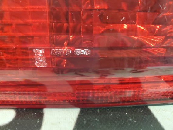 Фонарь внутренний левый Toyota land Cruiser 100 1998-2002