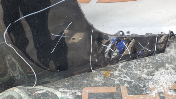 Крыло переднее правое Lexus GX 460 2009-2023