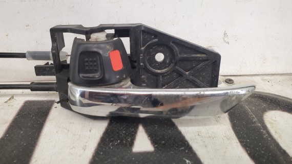 Замок двери передний левый Suzuki Vitara 2 2015-2019