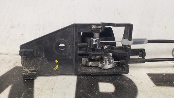 Замок двери передний левый Suzuki Vitara 2 2015-2019