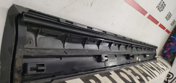 Накладка двери передняя правая Audi Q5 8R 2008–2017