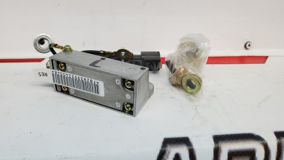 Датчик AIR BAG средней стойки левый Nissan Almera N15 1995-2000