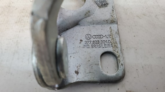 Петля капота левая Volkswagen Pointer Golf BR 2004-2006