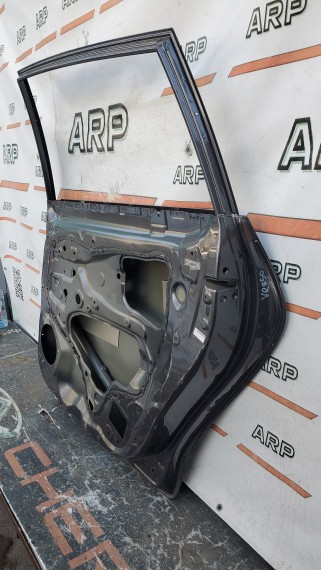 Дверь задняя правая Toyota Verso 1 2009-2018