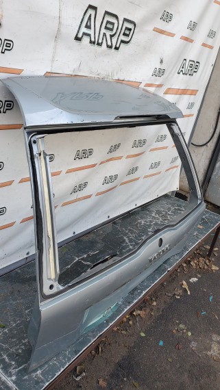 Дверь багажника Volvo XC90 2002-2015