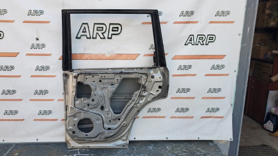 Дверь задняя правая Nissan X-Trail T30 2000-2007