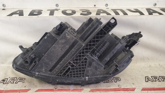 Фара правая Volkswagen Tiguan 2 2016-2024