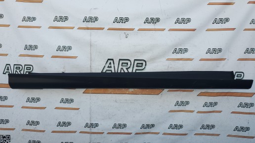 Накладка на порог правая FORD Focus 3 2010-2015