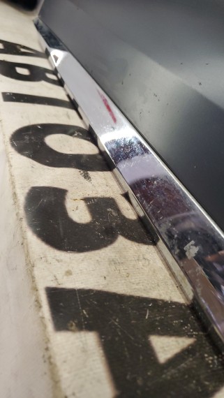 Накладка двери передняя правая Geely Monjaro 2021-н.в.