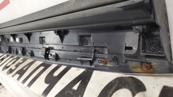 Накладка двери передняя правая Geely Monjaro 2021-н.в.