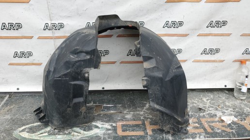 Подкрылок передний правый Ford Mondeo 4 2007-2014