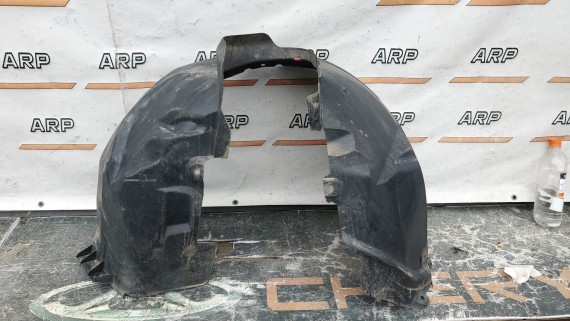 Подкрылок передний правый Ford Mondeo 4 2007-2014