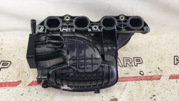 Впускной коллектор Hyundai Solaris 1 Kia Rio 3 2010-2017