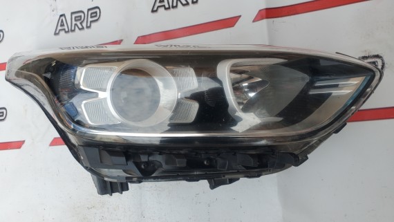 Фара правая Kia Cerato 4 2018-2021