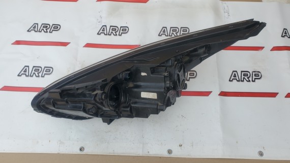 Фара правая Kia Cerato 4 2018-2021