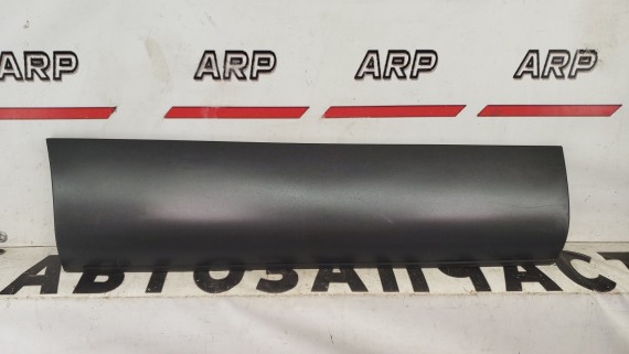 Молдинг двери задней правой Audi Q7 4L 2005-2009