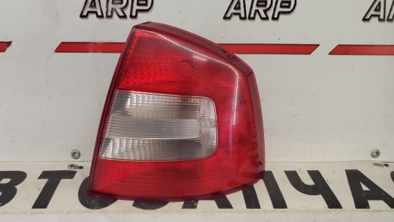 Фонарь задний правый Skoda Octavia A5 2008-2013