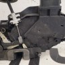 Замок двери передний левый Land Rover Freelander 2 2006–2014