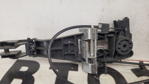 Замок двери передний левый Land Rover Freelander 2 2006–2014