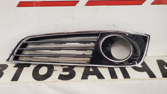 Решетка бампера левая Audi A8 D4 2009-2014