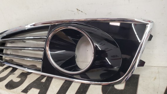 Решетка бампера левая Audi A8 D4 2009-2014