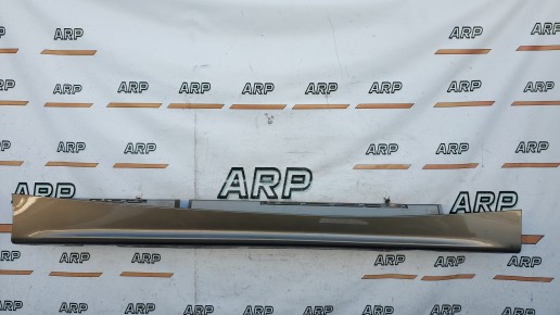 Накладка на порог правая BMW 1-Series 2004-2014