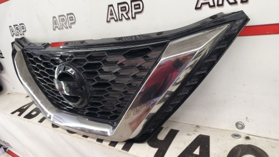 Решетка радиатора Nissan Qashqai 2 J11 2017-2024 